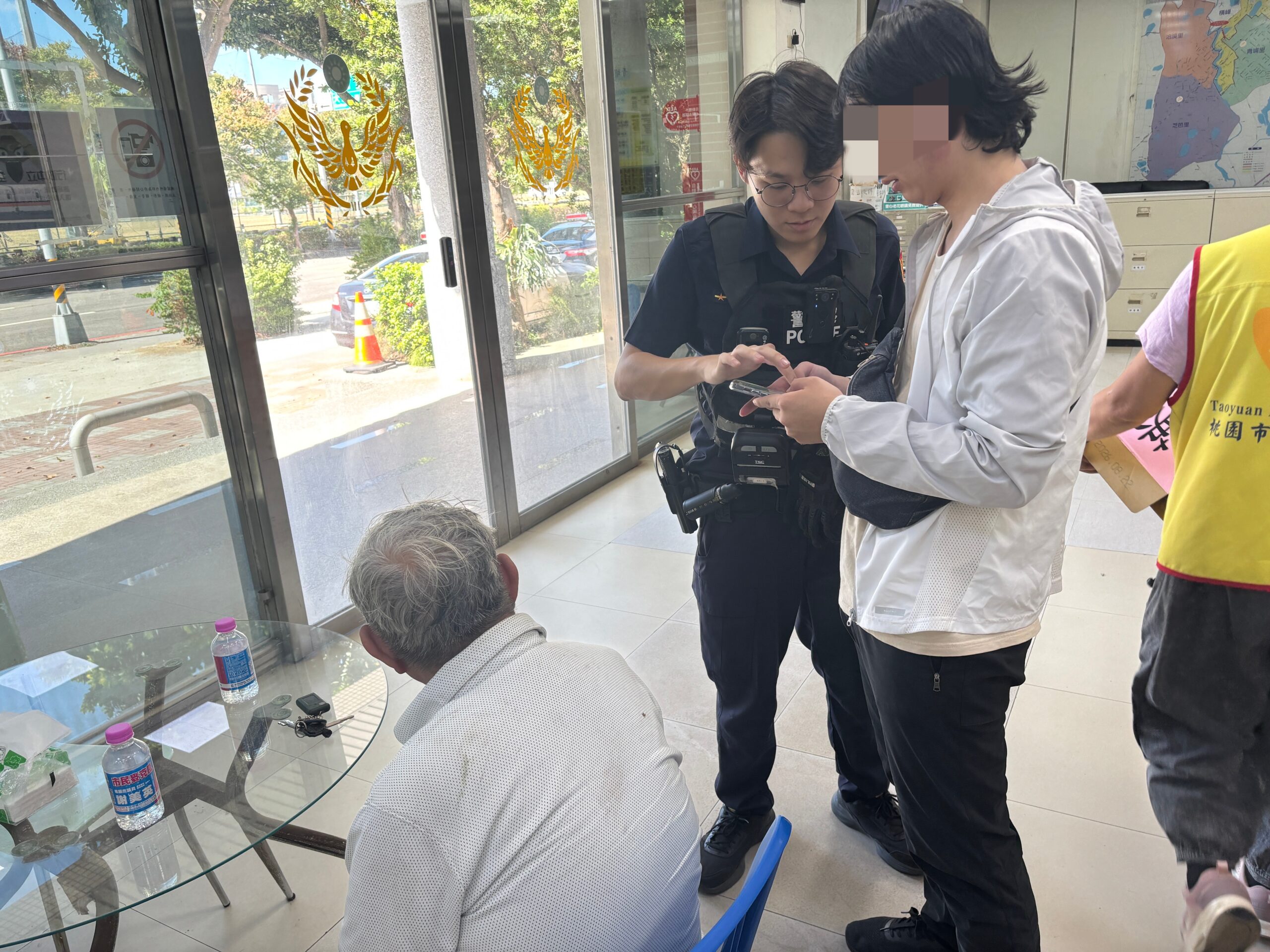 失智翁外出迷途騎行破百公里 中壢警暖心助團園 231465 1 scaled