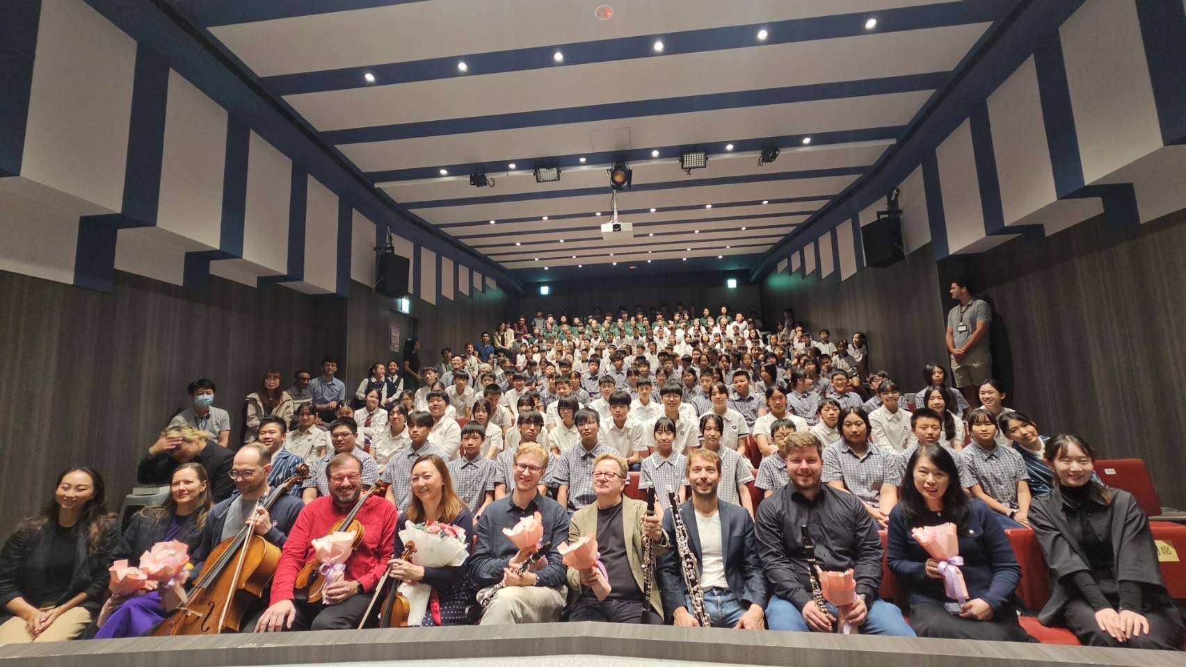 「柏林愛樂」管弦樂團現身路亞國際中學 師生近距離體會音樂魅力 677388