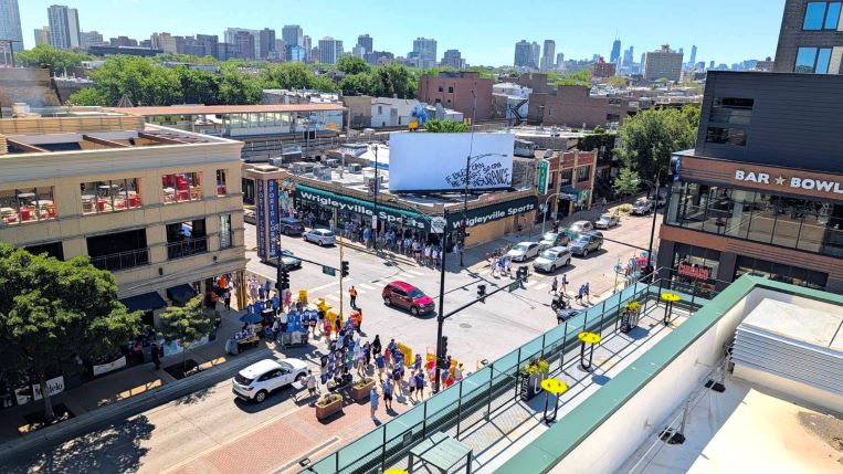 《圖說》Wrigley Field球場周遭街區。〈新聞局提供〉