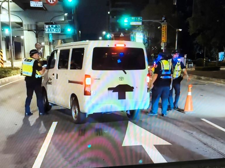《圖說》新北警執行取締毒駕路檢勤務一。〈警察局提供〉